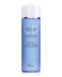 A purifying toning lotion which removes any remaining traces of impurities from the skin, while also balancing the skin for a perfectly fresh complexion prepped for moisturizer. A purifying toning lotion which removes any remaining traces of impurities from the skin, while also balancing the skin for a perfectly fresh complexion prepped for moisturizer.