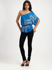 Printed silk flows beautifully in a shoulder-baring dolman silhouette.Angled necklineDropped shoulderDolman sleeveBlouson bodiceElastic waistShirttail hemAbout 27 from shoulder to hemSilkDry cleanImportedModel shown is 5'9 (175cm) wearing US size Small. Printed silk flows beautifully in a shoulder-baring dolman silhouette.Angled necklineDropped shoulderDolman sleeveBlouson bodiceElastic waistShirttail hemAbout 27 from shoulder to hemSilkDry cleanImportedModel shown is 5'9 (175cm) wearing US size Small.