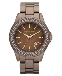 Rosy hues bring the elegance on this lively espresso-hued Madison watch from Michael Kors. Rosy hues bring the elegance on this lively espresso-hued Madison watch from Michael Kors.