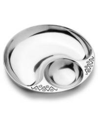 Serve with style! A pattern inspired by the popular music of Jamaica, this chip and dip bowl from Armetale combines sleek metal with fun, festive design to form a serving piece that is formal enough to serve at dinner parties but casual and durable enough your everyday festivities. Non-toxic metal keeps hot foods hotter and cold foods colder. Serve with style! A pattern inspired by the popular music of Jamaica, this chip and dip bowl from Armetale combines sleek metal with fun, festive design to form a serving piece that is formal enough to serve at dinner parties but casual and durable enough your everyday festivities. Non-toxic metal keeps hot foods hotter and cold foods colder.