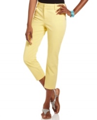 INC's petite cropped pants have an elegant skinny leg and a lean, contoured fit. Pair it with all your favorite warm-weather tops! INC's petite cropped pants have an elegant skinny leg and a lean, contoured fit. Pair it with all your favorite warm-weather tops!
