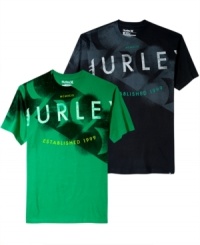 Toss this graphic print Hurley tee on with your favorite jeans for a casual look that looks cool.