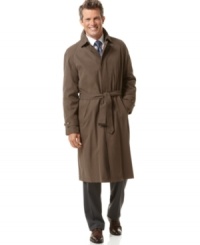 A traditional, expertly tailored raincoat in soft polyester microfiber. Concealed placket with button-down closure and adjustable belt. Adjustable button closure cuffs. Zip-out quilted lining with two inside pockets that communicate with exerior pockets. A traditional, expertly tailored raincoat in soft polyester microfiber. Concealed placket with button-down closure and adjustable belt. Adjustable button closure cuffs. Zip-out quilted lining with two inside pockets that communicate with exerior pockets.
