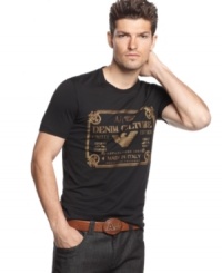 Upgrade your casual style with this hip graphic t-shirt from Armani Jeans. Upgrade your casual style with this hip graphic t-shirt from Armani Jeans.