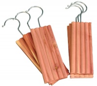 Cedar Green B222 Aromatic Cedar Hang-ups, 18-Piece Cedar Green B222 Aromatic Cedar Hang-ups, 18-Piece