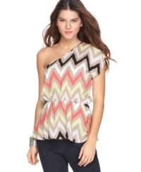 Zigzag stripes add a graphic geometric appeal to this BCBGeneration top for a bold spring look! Zigzag stripes add a graphic geometric appeal to this BCBGeneration top for a bold spring look!