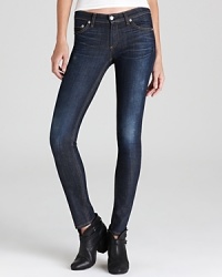 Rock downtown style in rag & bone/JEAN skinnies, distressed with subtle whiskering for understated cool.