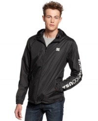 Keep the elements at bay in this lightweight wind breaker from DC Shoes. Keep the elements at bay in this lightweight wind breaker from DC Shoes.