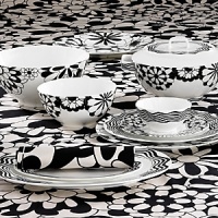 Bianco Nero is the exclusive tableware range from the internationally famous designer, Missoni. Featuring both dinnerware and tea items, it is both practical and stunningly beautiful. Bianco Nero is the exclusive tableware range from the internationally famous designer, Missoni. Featuring both dinnerware and tea items, it is both practical and stunningly beautiful.