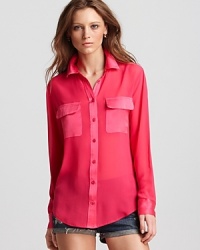 A beyond-cool silk Equipment shirt boasts contrast details for modern luxury in a slim silhouette. Team with jeans or LBPs and take the style through your work with ease. A beyond-cool silk Equipment shirt boasts contrast details for modern luxury in a slim silhouette. Team with jeans or LBPs and take the style through your work with ease.