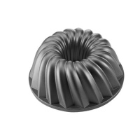 Kaiser Bakeware Kaisercast 9-1/2-Inch Classic Bundtform Pan Kaiser Bakeware Kaisercast 9-1/2-Inch Classic Bundtform Pan