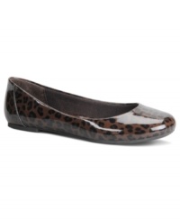 Keep spring in your step year-round. Bold colors and a lovely floral batik lend bright appeal to the cushioned & comfortable Batik flats from b.o.c. by Born. Keep spring in your step year-round. Bold colors and a lovely floral batik lend bright appeal to the cushioned & comfortable Batik flats from b.o.c. by Born.