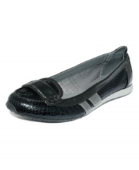 A loafer on top, but a sneaker down below. The Buoyant skimmer flats by DKNY Active are all you need on those casual days. A loafer on top, but a sneaker down below. The Buoyant skimmer flats by DKNY Active are all you need on those casual days.