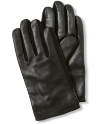 Finally! Use your cell and your iPad without risking frostbite. UR Gloves' ingenious design lines leather with lightweight Thinsulate, then inserts stretch fourchettes between fingers for maximum warmth with maximum mobility. Finally! Use your cell and your iPad without risking frostbite. UR Gloves' ingenious design lines leather with lightweight Thinsulate, then inserts stretch fourchettes between fingers for maximum warmth with maximum mobility.