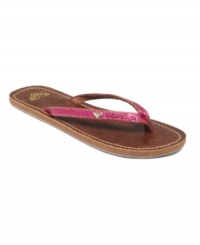 Roxy's La Paz flat thong sandals provide the perfect amount of sparkle on those hot summer days. Roxy's La Paz flat thong sandals provide the perfect amount of sparkle on those hot summer days.