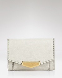 Get carded with this MARC BY MARC JACOBS case, which is styled in textured leather and features a simple snap closure. Get carded with this MARC BY MARC JACOBS case, which is styled in textured leather and features a simple snap closure.