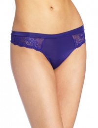 OnGossamer Women's Sleek and Lace Thong OnGossamer Women's Sleek and Lace Thong