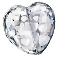 Swarovski Love Heart, Crystal Silver Shade, medium Figurine Swarovski Love Heart, Crystal Silver Shade, medium Figurine
