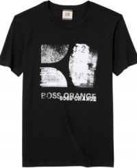 The perfect summer combination is this graphic t-shirt from BOSS Orange and your favorite pair of denim. Simple style. The perfect summer combination is this graphic t-shirt from BOSS Orange and your favorite pair of denim. Simple style.
