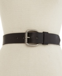 Roll into the weekend with the sleek texture of this rich leather belt from Fossil. The floral-engraved roller buckle adds flair to your Saturday jeans.