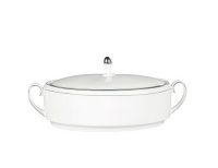 Vera Wang by Wedgwood Blanc Sur Blanc 1.5-Quart Covered Vegetable Vera Wang by Wedgwood Blanc Sur Blanc 1.5-Quart Covered Vegetable