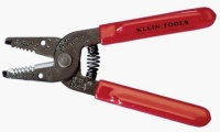 Klein 11046 Wire Stripper/Cutter Red 6 1/4 Inches Klein 11046 Wire Stripper/Cutter Red 6 1/4 Inches