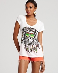 Add edge to your summer wardrobe with this free-spirited Lauren Moshi tee, emblazoned with a super-cool lion graphic. Add edge to your summer wardrobe with this free-spirited Lauren Moshi tee, emblazoned with a super-cool lion graphic.