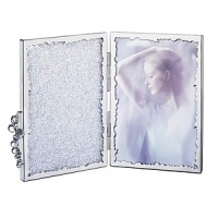 Display photos of your loved ones and good times in style. Clear crystal chatons and a tassel accent of clear crystal beads gleam as you gaze into the picture - reliving the moment.