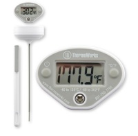 Thermoworks Super Fast Water-Resistant Digital Pocket Thermometer Thermoworks Super Fast Water-Resistant Digital Pocket Thermometer