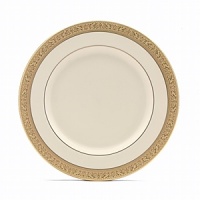 An exquisite gold inlay makes this pattern sophisticated enough for an elegant banquet and inviting enough for a romantic soiree. An exquisite gold inlay makes this pattern sophisticated enough for an elegant banquet and inviting enough for a romantic soiree.