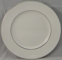Wedgwood Signet Platinum Bread and Butter Plate Wedgwood Signet Platinum Bread and Butter Plate