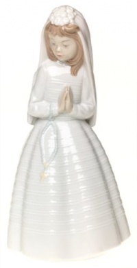 Nao Girl Praying Porcelain Figurine Nao Girl Praying Porcelain Figurine