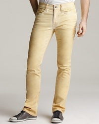 The Brixton is a skinny, straight leg fit with a narrow leg opening. Back pockets feature Joe's Jeans signature stitched arc and leather logo patch. The Brixton is a skinny, straight leg fit with a narrow leg opening. Back pockets feature Joe's Jeans signature stitched arc and leather logo patch.
