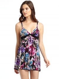 THE LOOKAbstract floral designV-neckAdjustable straps with knotted detailLace empire waist with knotted detailGathered accentBack lace and keyhole detailTHE FITAbout 28 from shoulder to hemTHE MATERIALNylonCARE & ORIGINMachine washImportedModel shown is 5'10 (177cm) wearing US size Small. THE LOOKAbstract floral designV-neckAdjustable straps with knotted detailLace empire waist with knotted detailGathered accentBack lace and keyhole detailTHE FITAbout 28 from shoulder to hemTHE MATERIALNylonCARE & ORIGINMachine washImportedModel shown is 5'10 (177cm) wearing US size Small.
