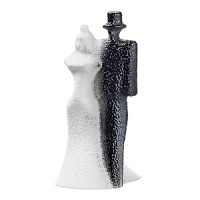 Inspired by the world of high fashion, Catwalk is home both to masculine men and ladies' shoes with vertiginous heels. Kjell Engman's Catwalk figures make the perfect gift for a very special friend. Inspired by the world of high fashion, Catwalk is home both to masculine men and ladies' shoes with vertiginous heels. Kjell Engman's Catwalk figures make the perfect gift for a very special friend.
