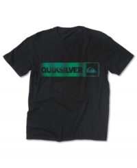 When the ocean's calling, this Quiksilver t-shirt will be your casual companion. When the ocean's calling, this Quiksilver t-shirt will be your casual companion.