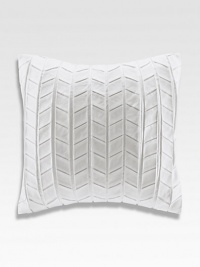 The sophisticated, elegant Ming Collection is comprised of two sets of interchangeable, complimentary motifs that can stand alone or be mixed and matched. The luxuriously soft cotton sateen assortments include sheets, pillowcases, shams, and duvet with a double border of fretwork embroidery.400-thread count20 X 20Feather/down insertCottonSpot cleanImported The sophisticated, elegant Ming Collection is comprised of two sets of interchangeable, complimentary motifs that can stand alone or be mixed and matched. The luxuriously soft cotton sateen assortments include sheets, pillowcases, shams, and duvet with a double border of fretwork embroidery.400-thread count20 X 20Feather/down insertCottonSpot cleanImported
