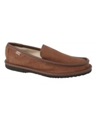 When you own this pair of men's house shoes, comfort stays on your mind all day long. Come home to these L.B. Evans slippers for men. When you own this pair of men's house shoes, comfort stays on your mind all day long. Come home to these L.B. Evans slippers for men.