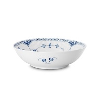 The elegant Blue Fluted Half Lace collection was launched in 1775. The Blue Fluted pattern offers much more than a dinner service. It also includes a large selection of striking accessories that will be enjoyed by anyone with an affinity for classic design.