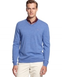 Look great perfecting your swing with this pullover sweater by Greg Norman for Tasso Elba. Look great perfecting your swing with this pullover sweater by Greg Norman for Tasso Elba.