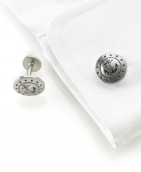 Anchor your wardrobe with the sleek sea-faring polish of these brushed nickel cufflinks from Nautica. Anchor your wardrobe with the sleek sea-faring polish of these brushed nickel cufflinks from Nautica.