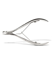 TOOLS OF THE TRADEHigh-performance Cuticle Nipper and dual-ended Cuticle PusherMaintain impeccably manicured cuticles with this must-have pair of precision grooming implements, exclusively designed by nail expert and go-to manicurist for the fashion elite, Deborah Lippmann. Set contains:CUTICLE PUSHERThis professional-grade, stainless steel pusher is dual-ended for precision cuticle care. For best results, first apply Deborah Lippmann Cuticle Remover (sold separately) to soften cuticles. Then, using the arched end, gently ease cuticles back toward the knuckle. The opposite tip of the pusher helps target more stubborn cuticle build-up.CUTICLE NIPPERAfter you properly push back the cuticles, our easy-to-use stainless steel nipper features an ultra-sharp ¼ jaw to expertly trim only any remaining excess, hanging cuticle. Nothing more. The ergonomically designed, double spring-loaded handles are carefully calibrated to provide steady control with either the light or firm tension position. TOOLS OF THE TRADEHigh-performance Cuticle Nipper and dual-ended Cuticle PusherMaintain impeccably manicured cuticles with this must-have pair of precision grooming implements, exclusively designed by nail expert and go-to manicurist for the fashion elite, Deborah Lippmann. Set contains:CUTICLE PUSHERThis professional-grade, stainless steel pusher is dual-ended for precision cuticle care. For best results, first apply Deborah Lippmann Cuticle Remover (sold separately) to soften cuticles. Then, using the arched end, gently ease cuticles back toward the knuckle. The opposite tip of the pusher helps target more stubborn cuticle build-up.CUTICLE NIPPERAfter you properly push back the cuticles, our easy-to-use stainless steel nipper features an ultra-sharp ¼ jaw to expertly trim only any remaining excess, hanging cuticle. Nothing more. The ergonomically designed, double spring-loaded handles are carefully calibrated to provide steady control with either the light or firm tension position.
