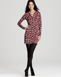 Famed for jaunty prints and figure-flattering designs, DIANE von FURSTENBERG does it again with this Reina dress in a lively leopard print. Famed for jaunty prints and figure-flattering designs, DIANE von FURSTENBERG does it again with this Reina dress in a lively leopard print.