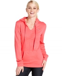 Whether on a hike or around the house, this versatile Puma long-sleeve hoodie is the perfect layer to shield you from the cool weather! Whether on a hike or around the house, this versatile Puma long-sleeve hoodie is the perfect layer to shield you from the cool weather!