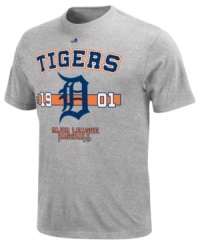 Give your favorite baseball team props. Slide into comfort and sporty style so you can cheer long and loud in this Detroit Tigers MLB t-shirt from Majestic. Give your favorite baseball team props. Slide into comfort and sporty style so you can cheer long and loud in this Detroit Tigers MLB t-shirt from Majestic.