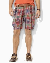 The rugged Kimodo short is crafted in durable cotton twill with a rustic Ikat pattern and traditional cargo detailing for an authentic twist on a warm-weather essential.