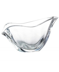 Love is in the air. Crafted of sparkling crystal, this Nambe Love Birds bowl lends an air of elegance anywhere in your home. Love is in the air. Crafted of sparkling crystal, this Nambe Love Birds bowl lends an air of elegance anywhere in your home.