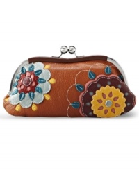 Keep the change. Fossil helps you stash all your coins in a cool place with this hip,'70s-inspired frame pouch. Crafted in rich leather with whimsical, floral patchwork, it discretely slips inside a tote or satchel.