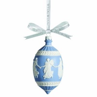 Wedgwood ® 2010 Iconic Neoclassical Relief Christmas Ornament Wedgwood ® 2010 Iconic Neoclassical Relief Christmas Ornament