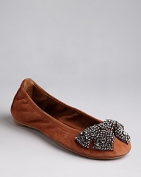 Paired with tailored trousers or your prettiest party dress, Tory Burch's bow embellished ballets flats make a sweet statement. Paired with tailored trousers or your prettiest party dress, Tory Burch's bow embellished ballets flats make a sweet statement.